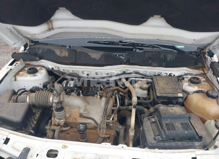 Photo 10 of 2008 Chevrolet Equinox LS (VIN 2CNDL23F186303131)