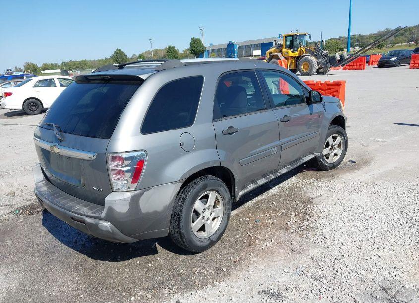 Photo 4 of 2005 Chevrolet Equinox LS (VIN 2CNDL23F256089861)