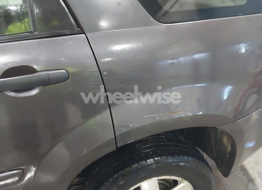 Photo 6 of 2008 Chevrolet Equinox LS (VIN 2CNDL23F286318835)