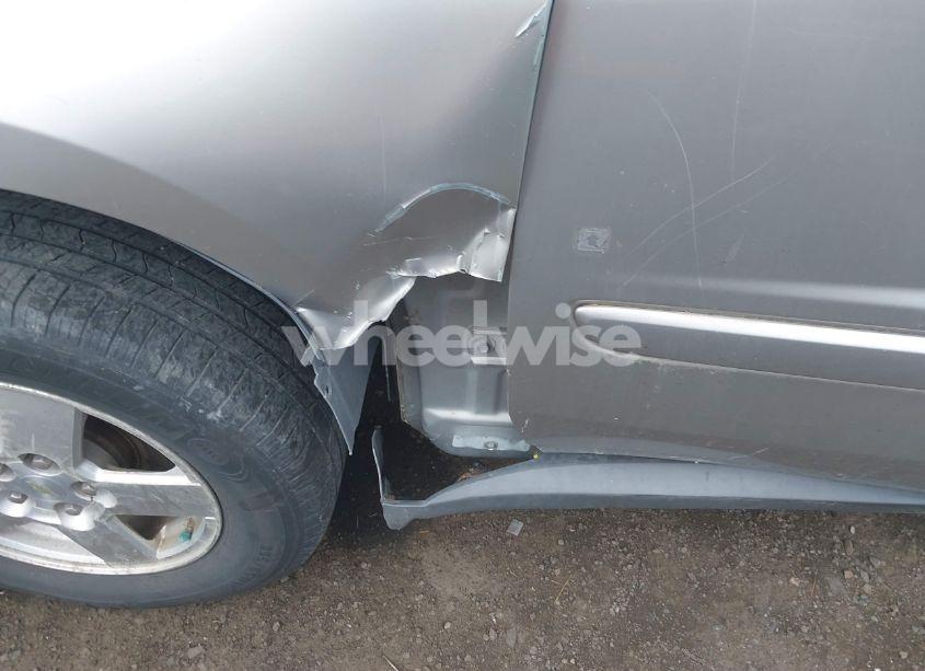 Photo 6 of 2007 Chevrolet Equinox LS (VIN 2CNDL23F376013083)