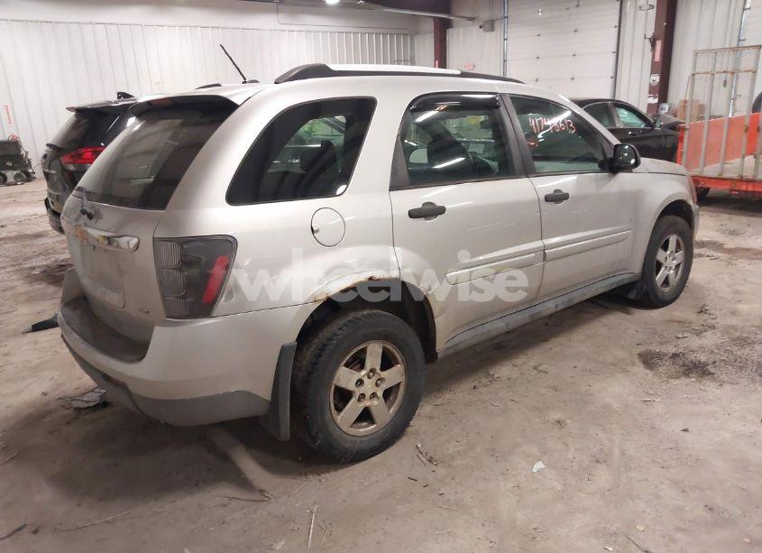 Photo 4 of 2007 Chevrolet Equinox LS (VIN 2CNDL23F576029804)