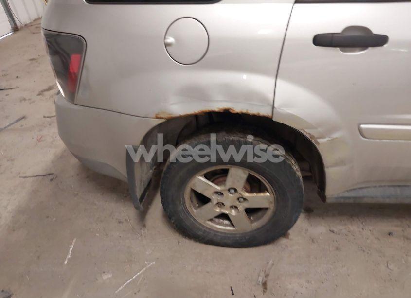 Photo 6 of 2007 Chevrolet Equinox LS (VIN 2CNDL23F576029804)