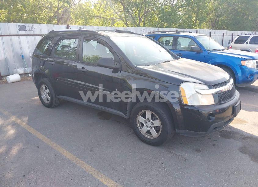 2007 Chevrolet Equinox LS (VIN 2CNDL23F576113007) main photo