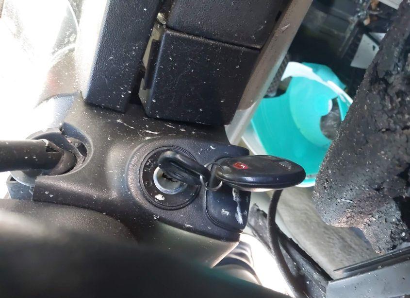 Photo 11 of 2008 Chevrolet Equinox LS (VIN 2CNDL23F686289582)