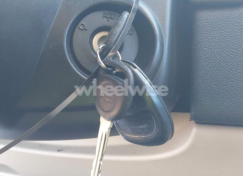 Photo 11 of 2006 Chevrolet Equinox LS (VIN 2CNDL23FX66162072)