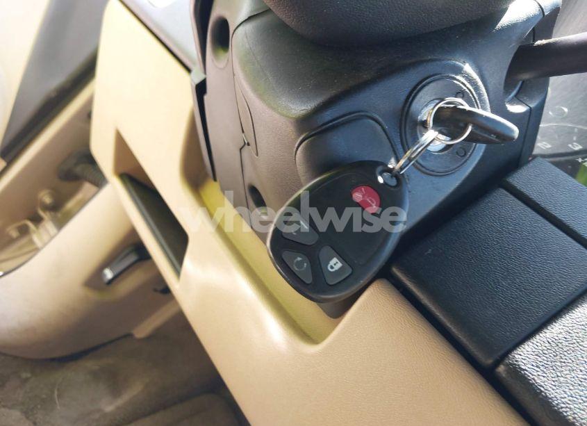 Photo 11 of 2008 Chevrolet Equinox LT (VIN 2CNDL33F686042164)