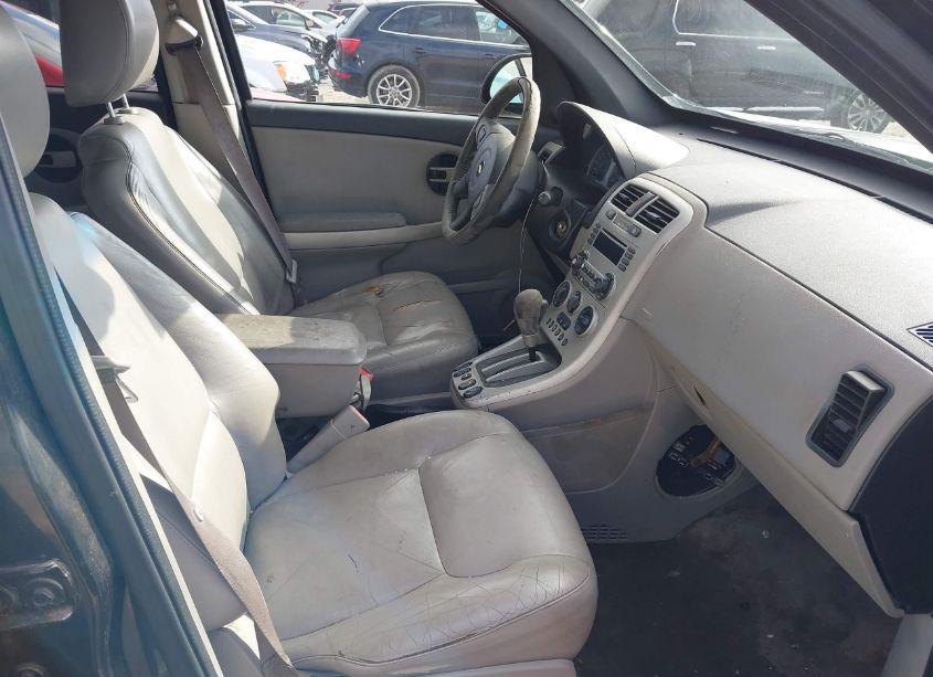 Photo 5 of 2005 Chevrolet Equinox LT (VIN 2CNDL63F156030341)