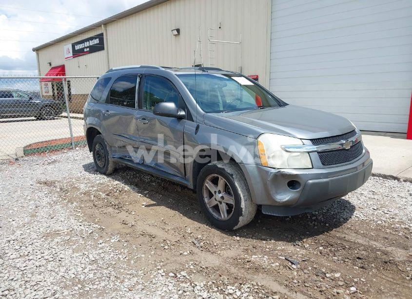 2005 Chevrolet Equinox LT (VIN 2CNDL63F156179056) main photo