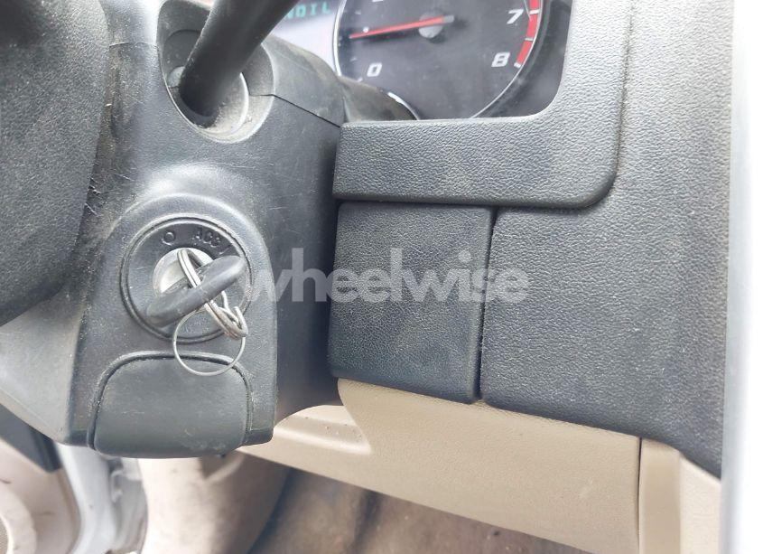 Photo 11 of 2008 Chevrolet Equinox LT (VIN 2CNDL63F186311107)