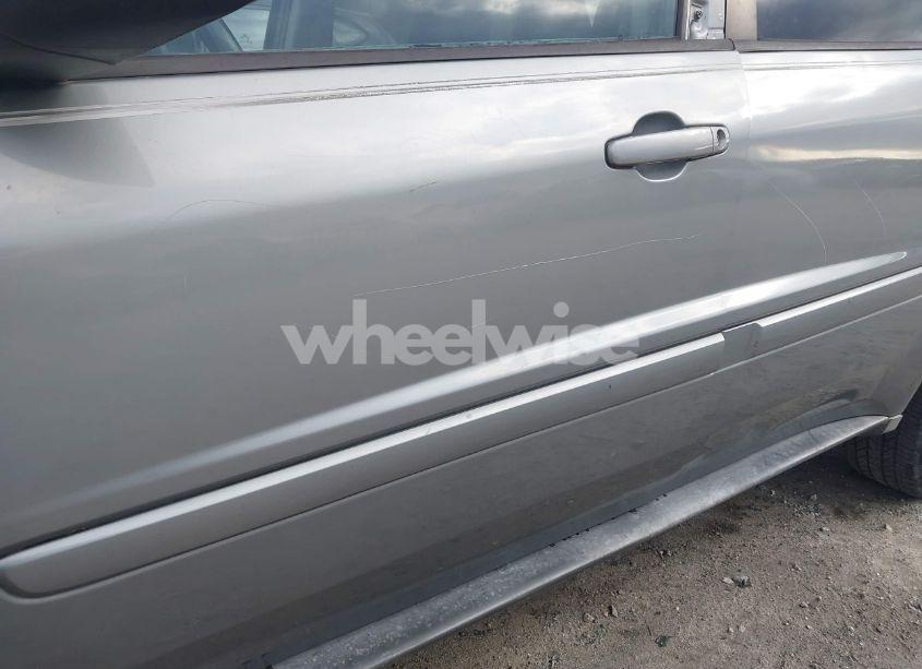 Photo 18 of 2005 Chevrolet Equinox LT (VIN 2CNDL63F456002436)