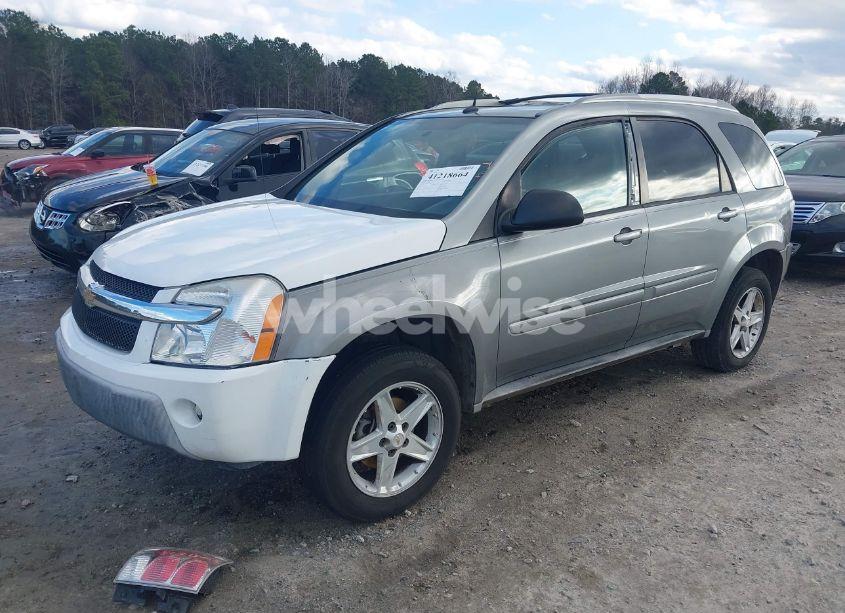Photo 2 of 2005 Chevrolet Equinox LT (VIN 2CNDL63F456002436)