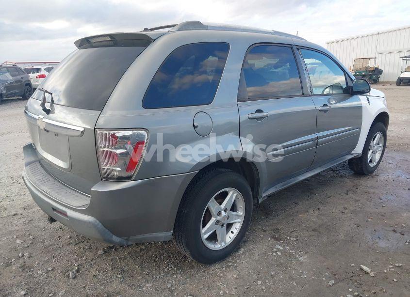 Photo 4 of 2005 Chevrolet Equinox LT (VIN 2CNDL63F456002436)