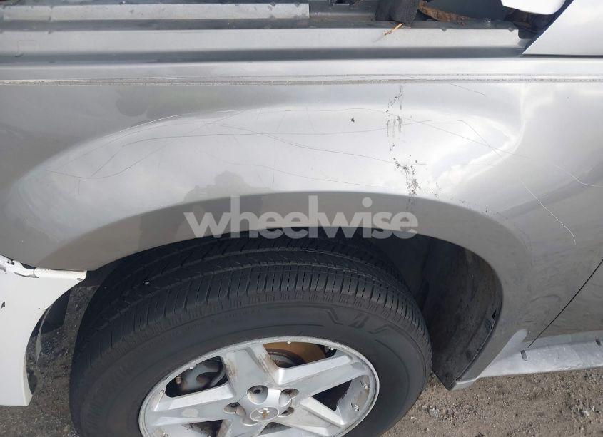 Photo 6 of 2005 Chevrolet Equinox LT (VIN 2CNDL63F456002436)