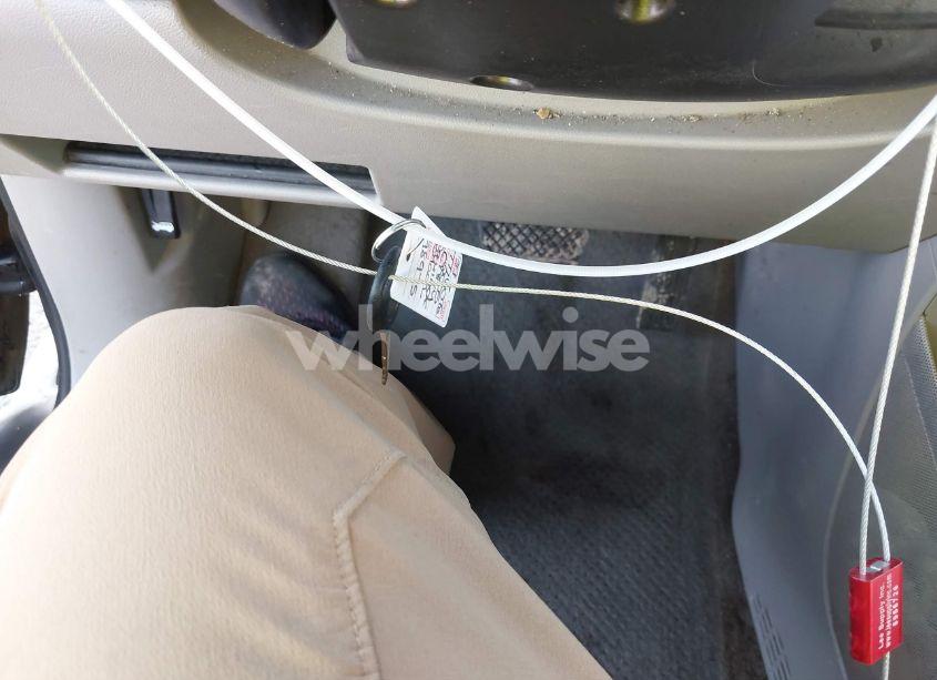 Photo 11 of 2005 Chevrolet Equinox LT (VIN 2CNDL63F456198975)