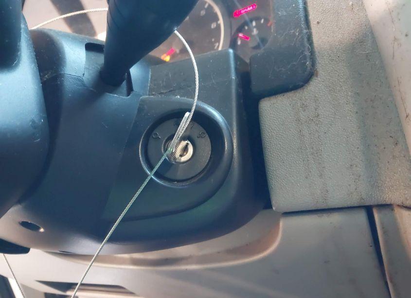 Photo 11 of 2005 Chevrolet Equinox LT (VIN 2CNDL63F556042332)