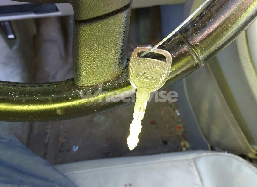 Photo 11 of 2006 Chevrolet Equinox LT (VIN 2CNDL63F666175912)