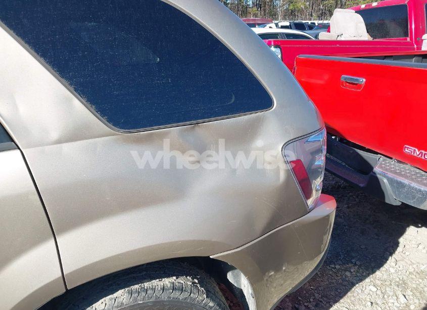 Photo 12 of 2006 Chevrolet Equinox LT (VIN 2CNDL63F966128101)