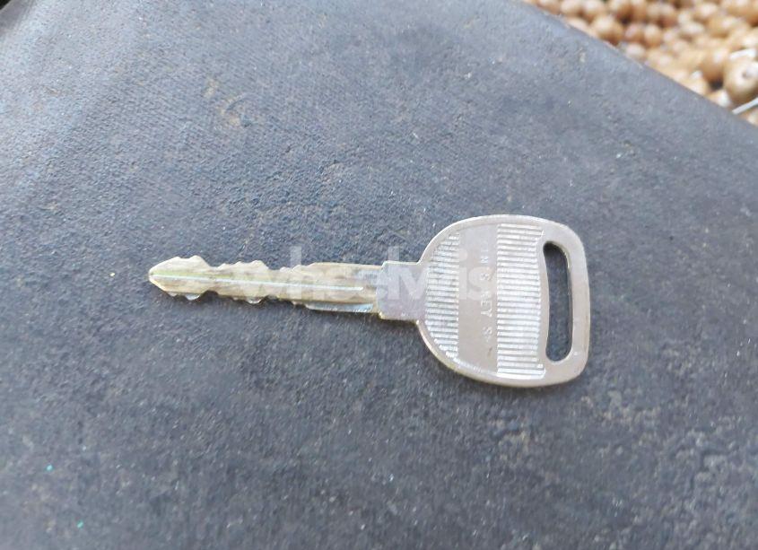 Photo 11 of 2005 Chevrolet Equinox LT (VIN 2CNDL73F056061439)