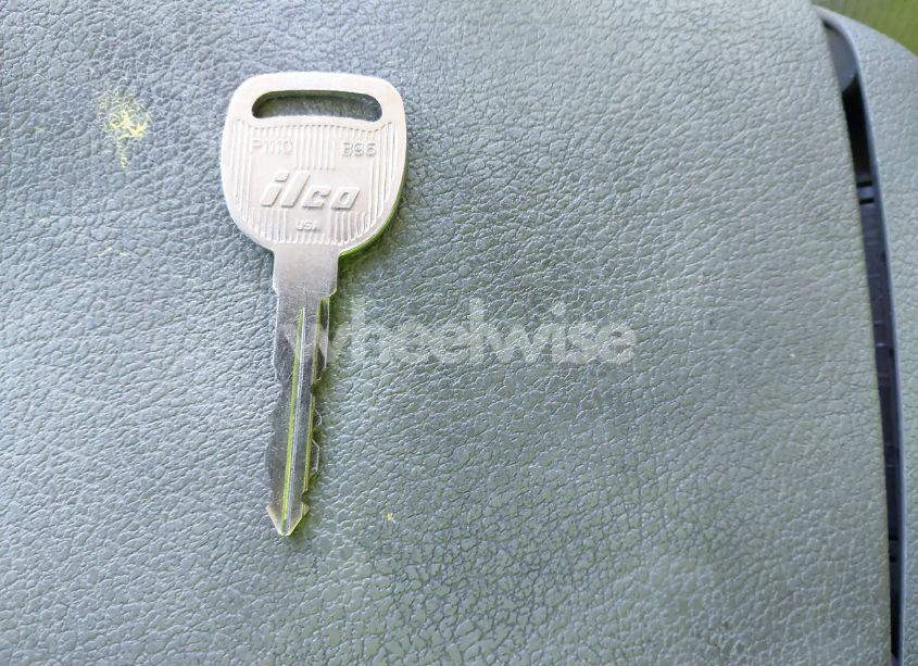 Photo 11 of 2005 Chevrolet Equinox LT (VIN 2CNDL73F056061585)