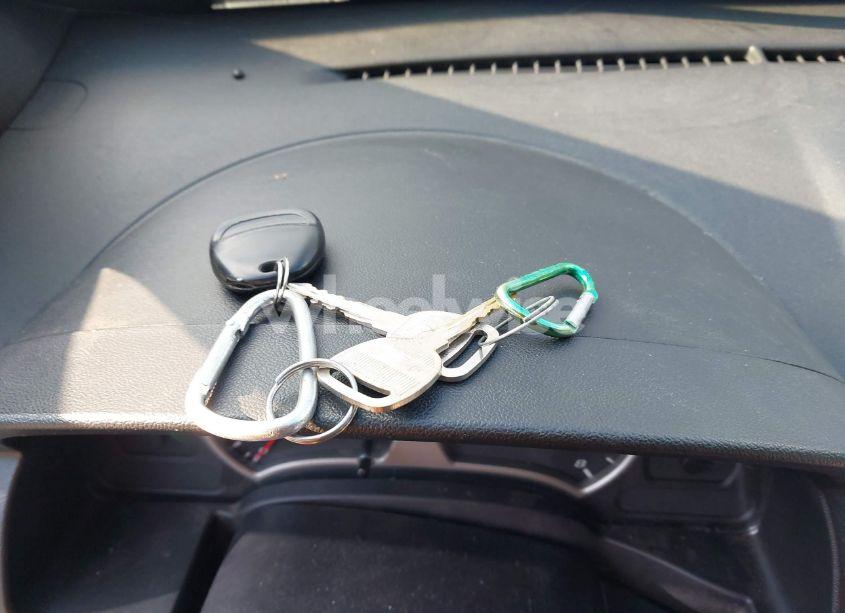 Photo 11 of 2005 Chevrolet Equinox LT (VIN 2CNDL73F156112382)