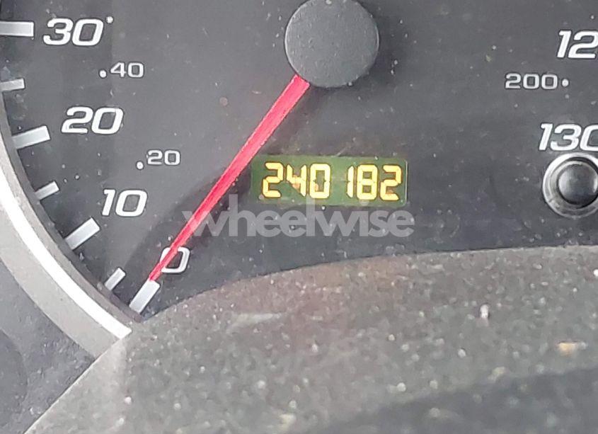 Photo 16 of 2005 Chevrolet Equinox LT (VIN 2CNDL73F156205872)