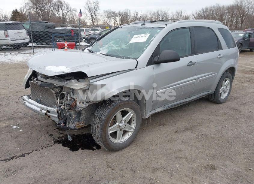 Photo 2 of 2005 Chevrolet Equinox LT (VIN 2CNDL73F156205872)