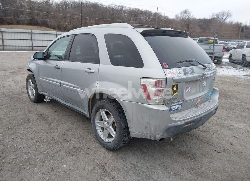 Photo 3 of 2005 Chevrolet Equinox LT (VIN 2CNDL73F156205872)