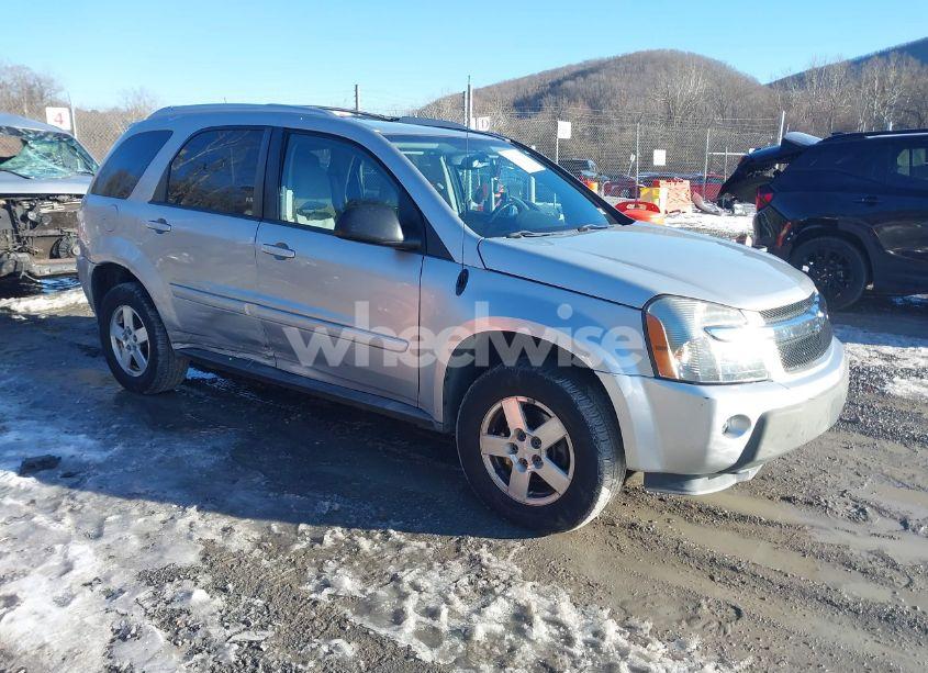 2005 Chevrolet Equinox LT (VIN 2CNDL73F356002952) main photo