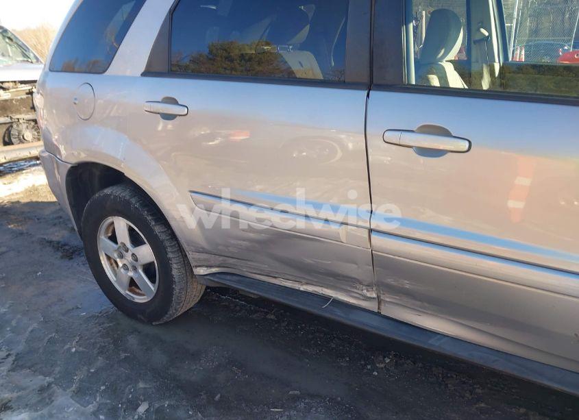 Photo 6 of 2005 Chevrolet Equinox LT (VIN 2CNDL73F356002952)