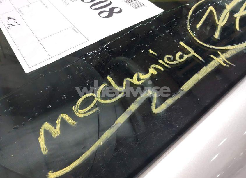 Photo 6 of 2005 Chevrolet Equinox LT (VIN 2CNDL73F756005305)