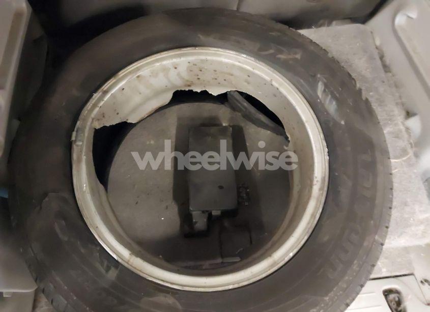 Photo 12 of 2005 Chevrolet Equinox LT (VIN 2CNDL73F856040208)