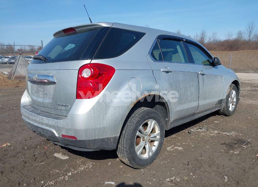 Photo 4 of 2011 Chevrolet Equinox LS (VIN 2CNFLCEC0B6323489)
