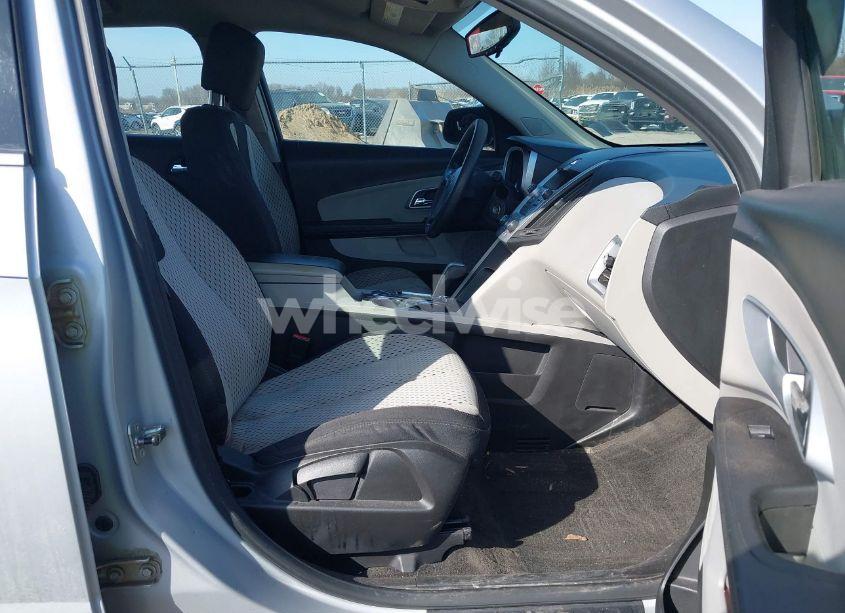 Photo 5 of 2011 Chevrolet Equinox LS (VIN 2CNFLCEC0B6323489)