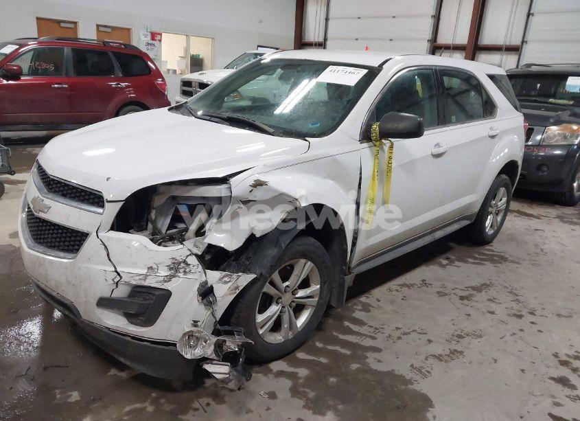 Photo 2 of 2011 Chevrolet Equinox LS (VIN 2CNFLCEC1B6446248)