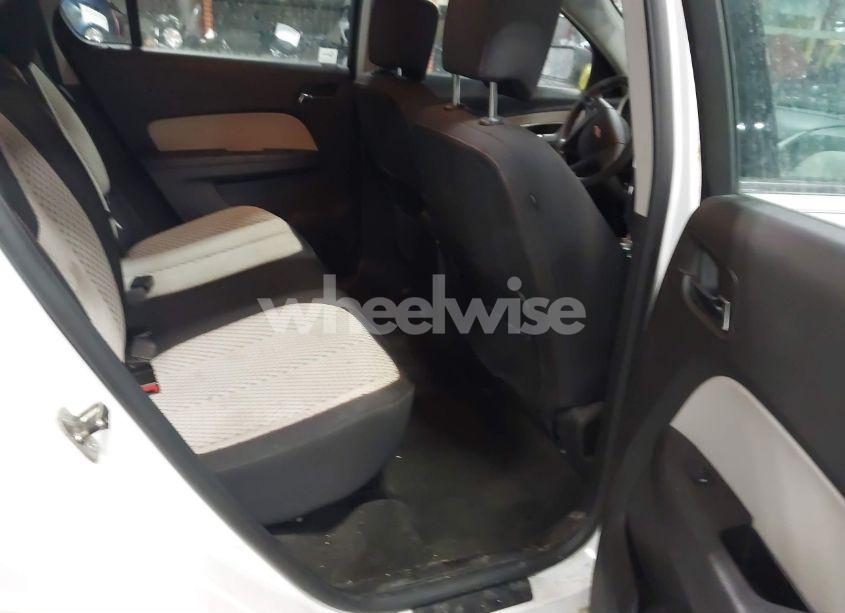 Photo 8 of 2011 Chevrolet Equinox LS (VIN 2CNFLCEC1B6446248)