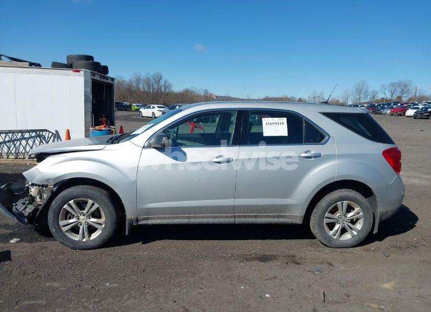Photo 14 of 2011 Chevrolet Equinox LS (VIN 2CNFLCEC3B6331764)
