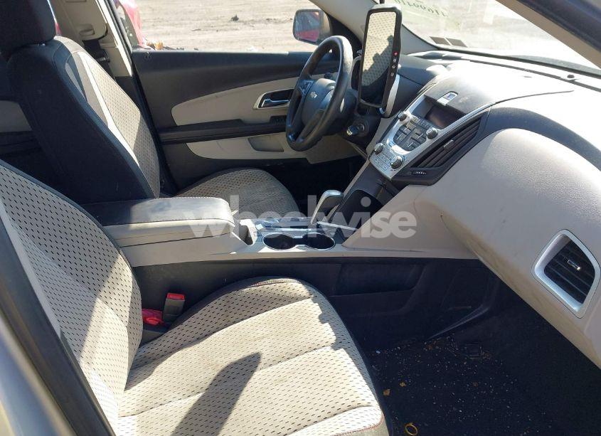 Photo 5 of 2011 Chevrolet Equinox LS (VIN 2CNFLCEC3B6331764)