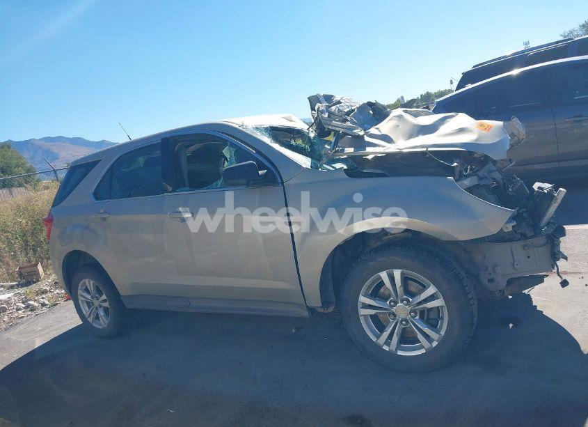 Photo 12 of 2011 Chevrolet Equinox LS (VIN 2CNFLCEC4B6316982)