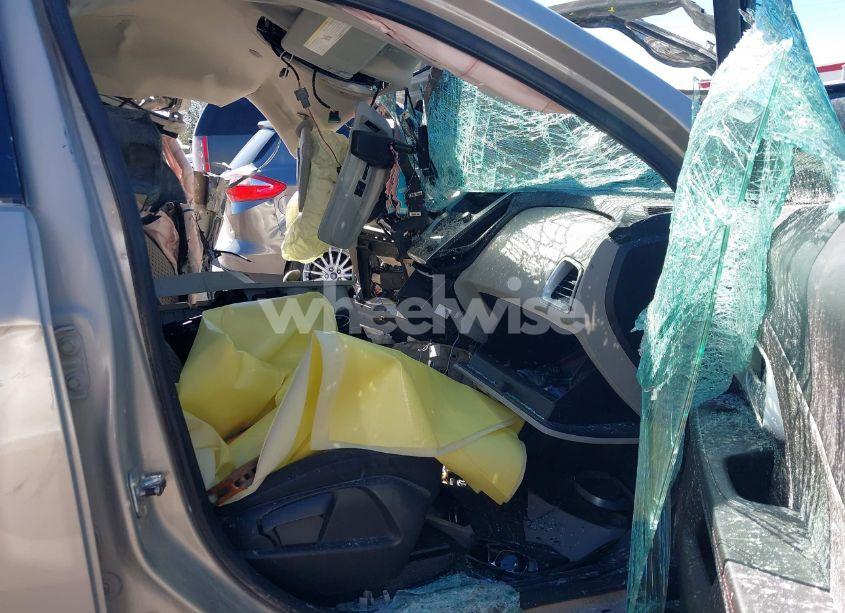 Photo 5 of 2011 Chevrolet Equinox LS (VIN 2CNFLCEC4B6316982)