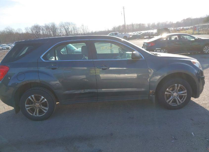 Photo 13 of 2011 Chevrolet Equinox LS (VIN 2CNFLCEC4B6358746)
