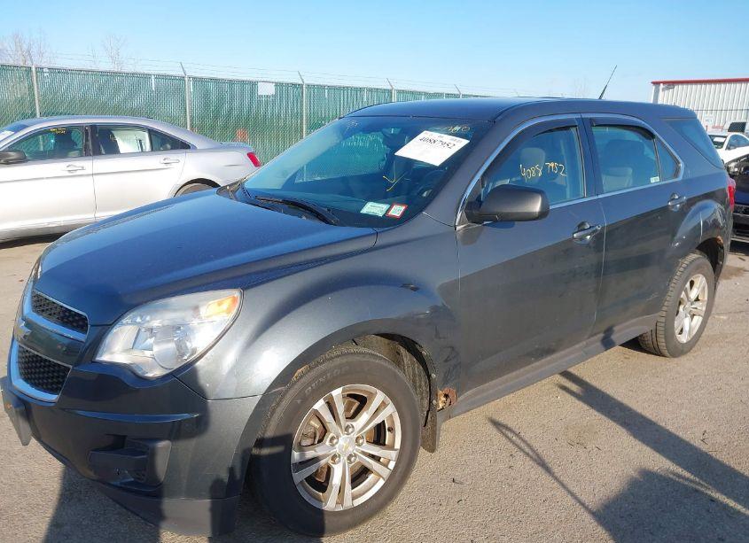Photo 2 of 2011 Chevrolet Equinox LS (VIN 2CNFLCEC4B6358746)