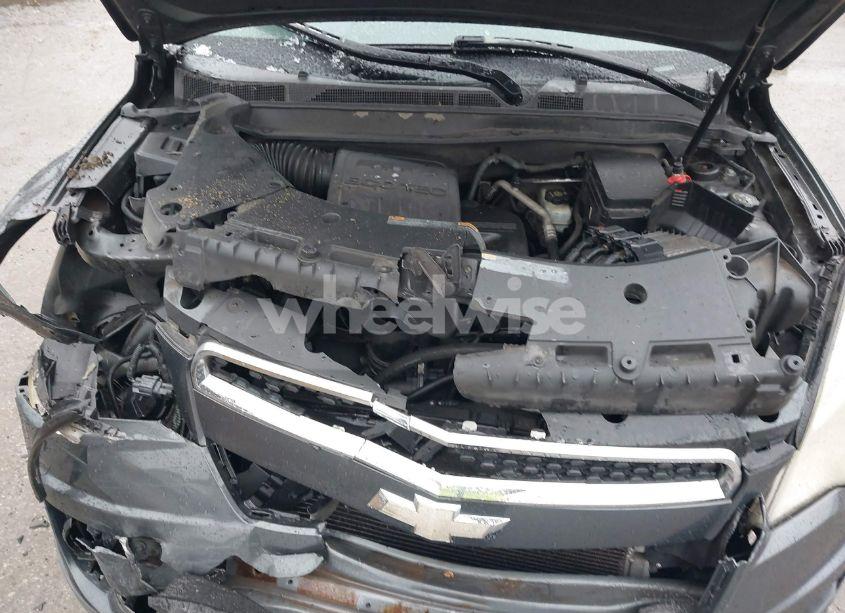 Photo 10 of 2011 Chevrolet Equinox LS (VIN 2CNFLCEC5B6268781)