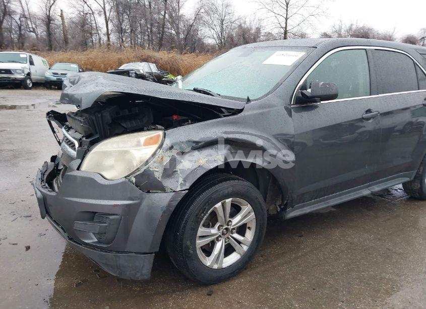 Photo 12 of 2011 Chevrolet Equinox LS (VIN 2CNFLCEC5B6268781)