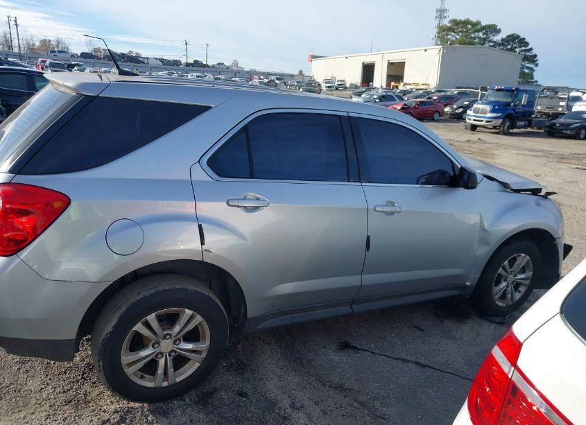 Photo 12 of 2011 Chevrolet Equinox LS (VIN 2CNFLCEC5B6270806)