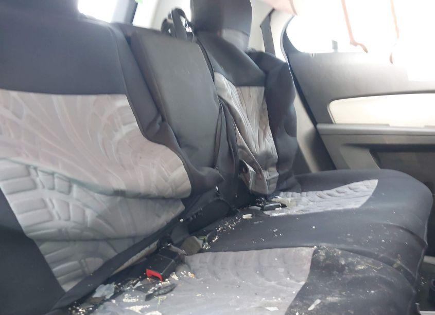 Photo 8 of 2011 Chevrolet Equinox LS (VIN 2CNFLCEC5B6270806)