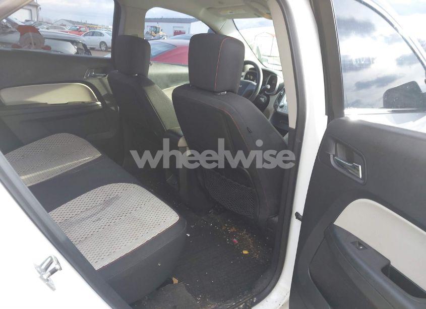 Photo 8 of 2011 Chevrolet Equinox LS (VIN 2CNFLCEC5B6332186)