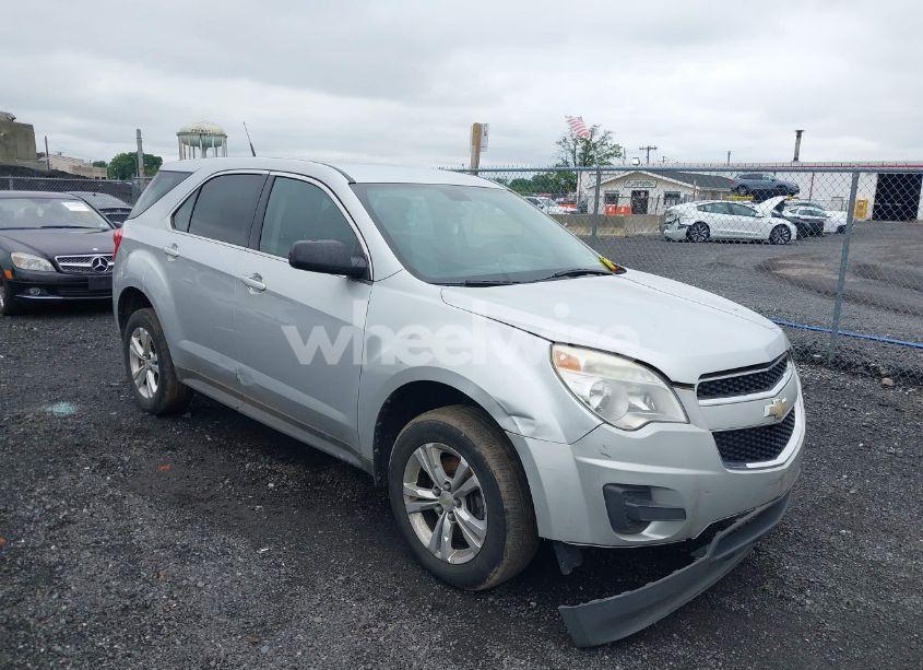 2011 Chevrolet Equinox LS (VIN 2CNFLCEC5B6367472) main photo