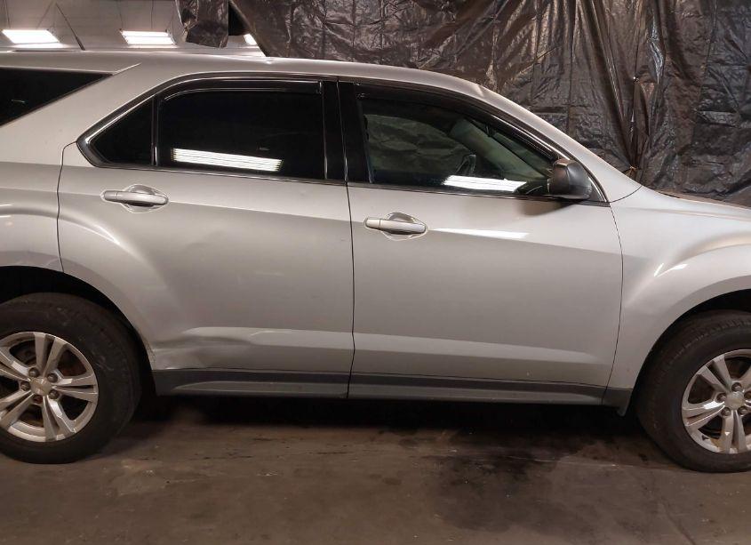 Photo 13 of 2011 Chevrolet Equinox LS (VIN 2CNFLCEC8B6379700)