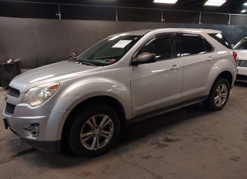 Photo 2 of 2011 Chevrolet Equinox LS (VIN 2CNFLCEC8B6379700)