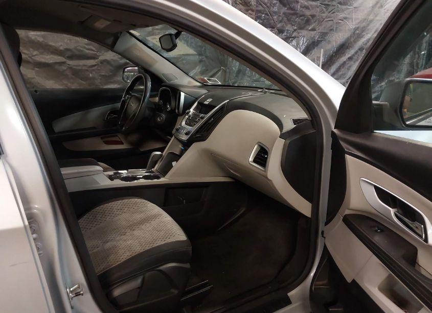 Photo 5 of 2011 Chevrolet Equinox LS (VIN 2CNFLCEC8B6379700)